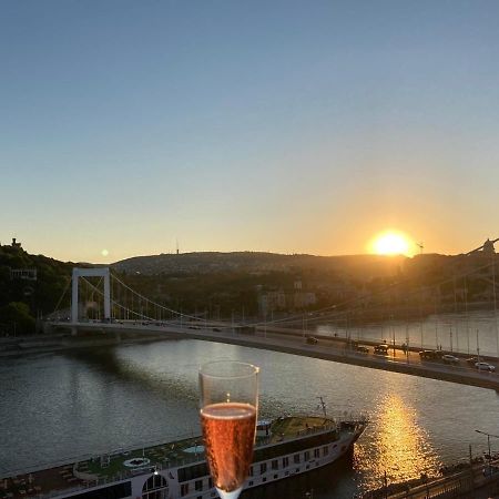 Riverside Flat With King Castle View Budapest Extérieur photo